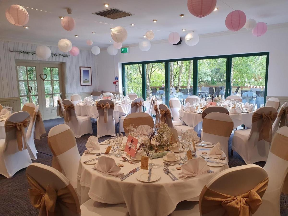Chevin Country Park Hotel & Spa オトリー エクステリア 写真