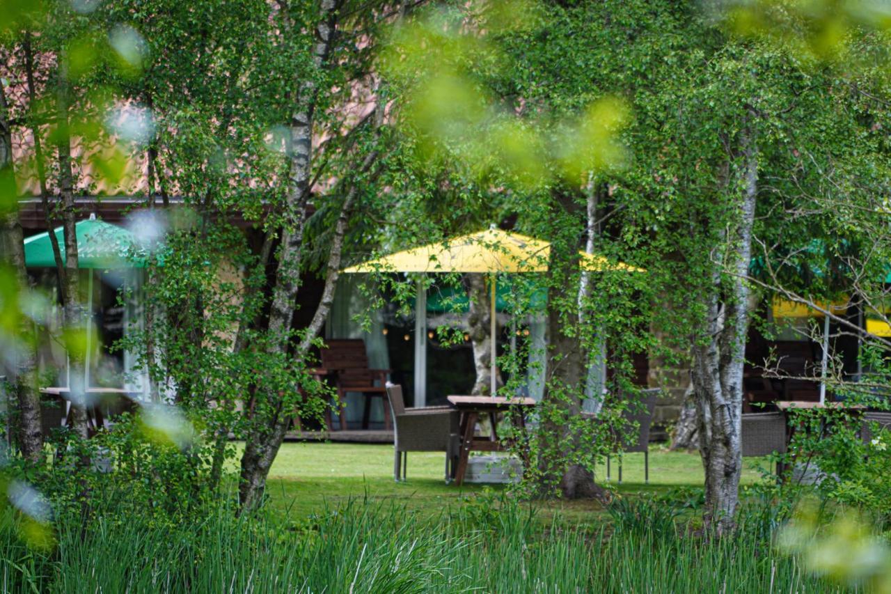Chevin Country Park Hotel & Spa オトリー エクステリア 写真