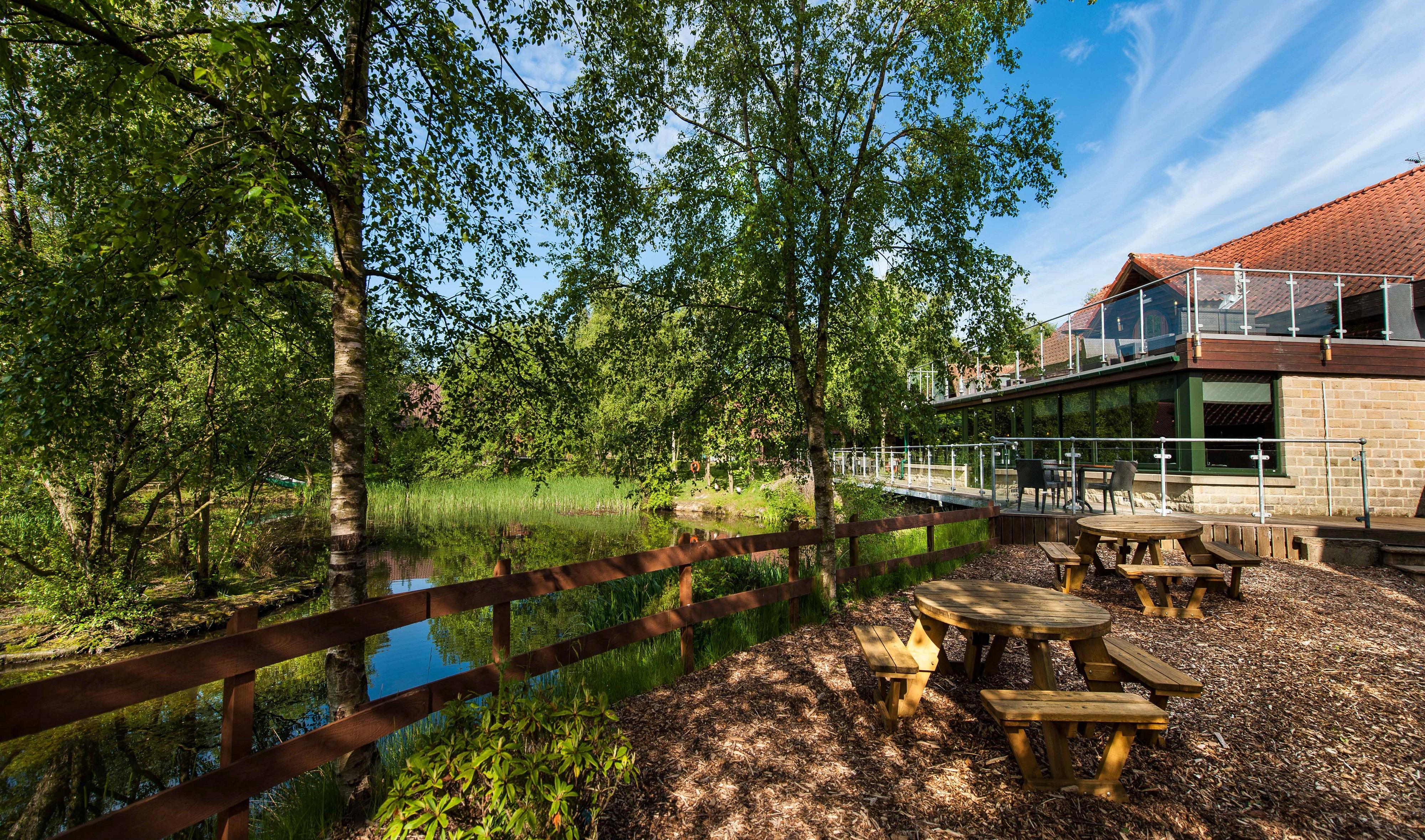 Chevin Country Park Hotel & Spa オトリー エクステリア 写真