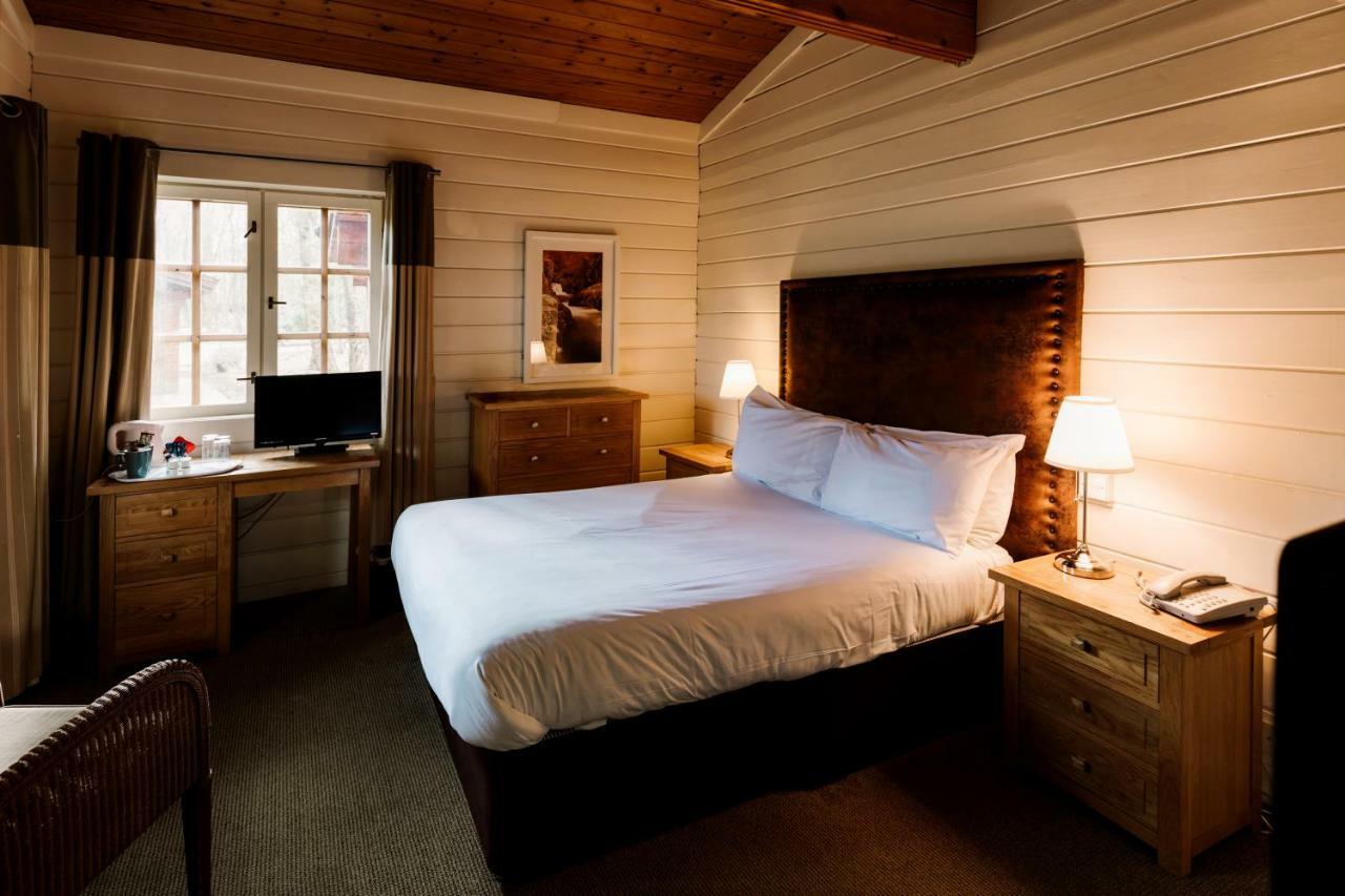 Chevin Country Park Hotel & Spa オトリー エクステリア 写真